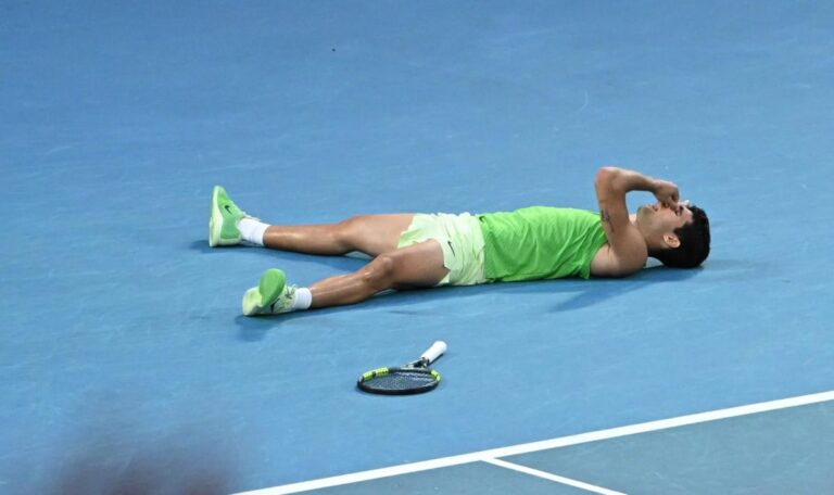 Übelkeit, Krämpfe, Triumph: Alcaraz‘ 5-Stunden-Drama in Melbourne