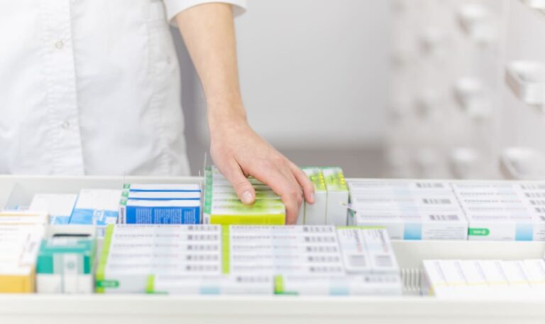 Apotheken-Alarm: 1.300 Medikamente knapp – neue Grippewelle droht