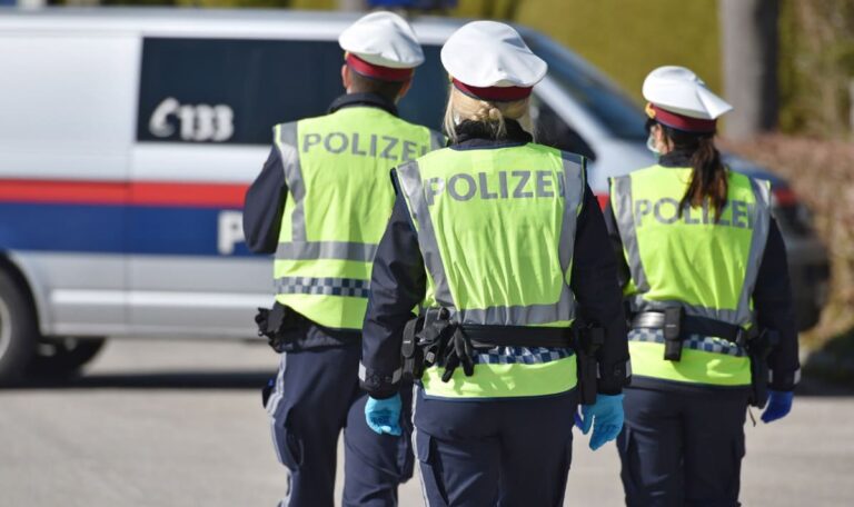Unverschlossenes Auto: Wiener zahlt für 5-Minuten-Lieferung
