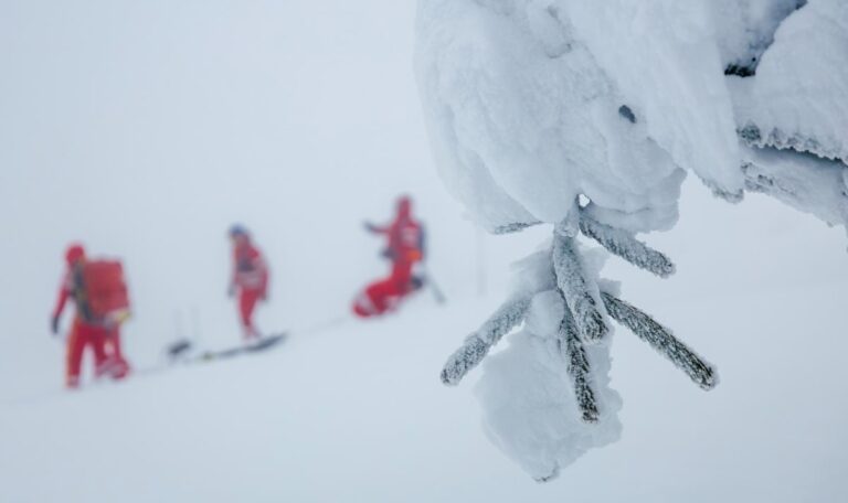 Tödliche Falle abseits der Piste: Lawine begräbt Skifahrer in Ischgl
