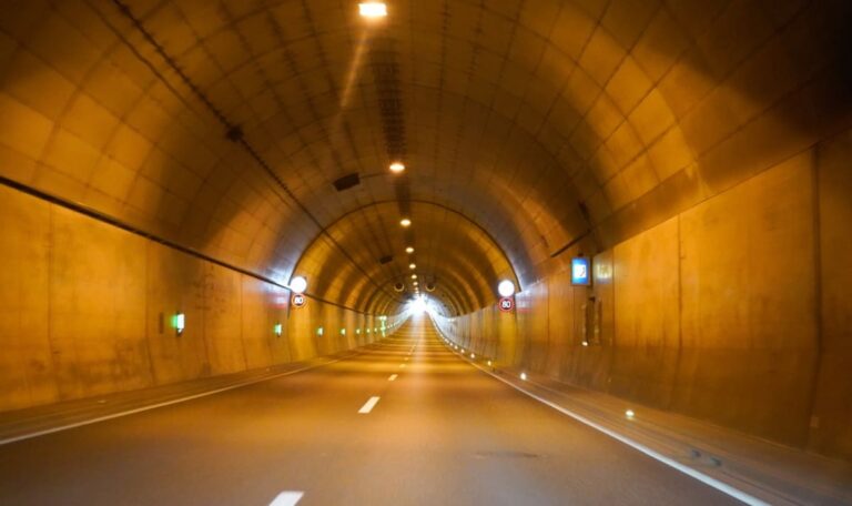 Tunnel-Inferno mit Millionenschaden: Verkehr rollt früher als erwartet