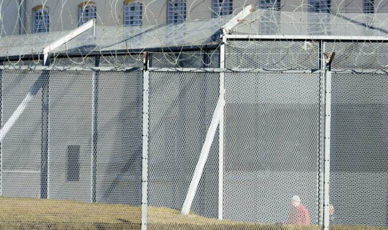 30-Jähriger stirbt nach Zwischenfall in Haft – schwere Vorwürfe gegen Beamte