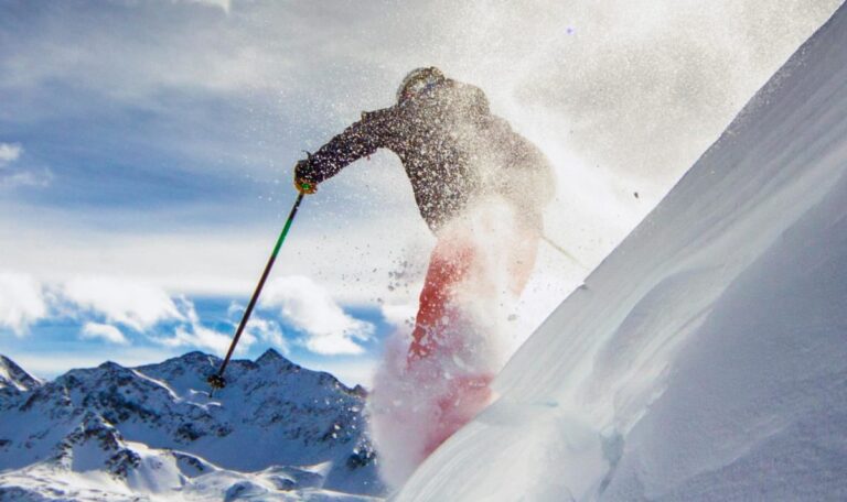 Kein Helm, kein Skipass: Dieses Land führt härteste Pisten-Regeln Europas ein