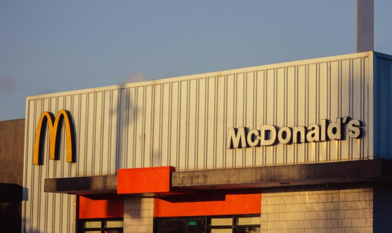 Der spektakuläre Untergang: Warum McDonald’s Bosnien verließ