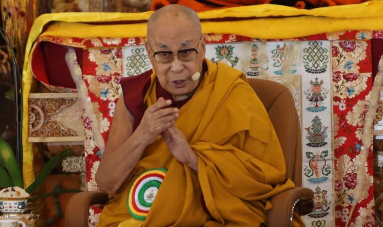 Überraschung bei Preisverleihung: Dalai Lama gewinnt seinen ersten Grammy