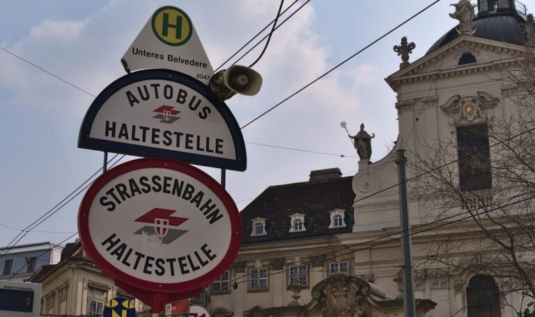Verwirrung in Wien: Straßenbahn- und Bushaltestellen umbenannt