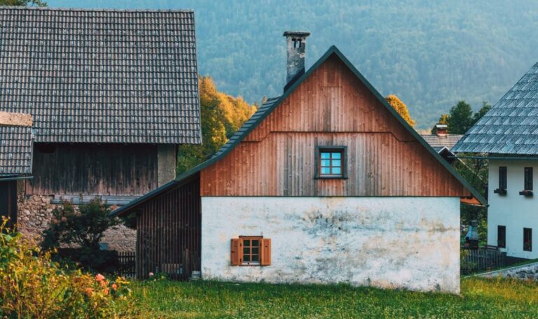 Drama in Oberösterreich: Schwester und Schwager mit Schusswunden aufgefunden