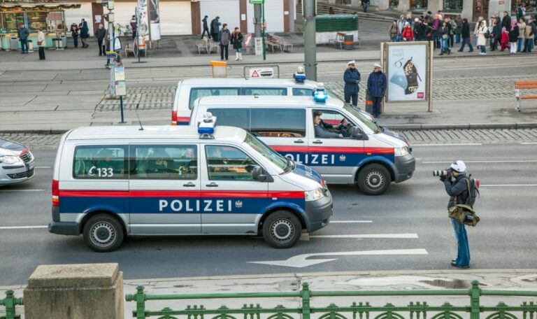 Notrufe im Sekundentakt: So extrem ist der Alltag der Wiener Beamten