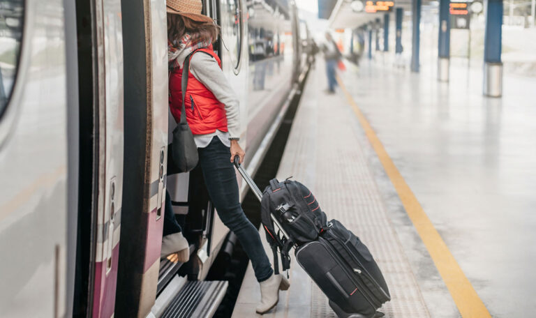 Zug nach Serbien: Was darf man mitnehmen – und was ist verboten?