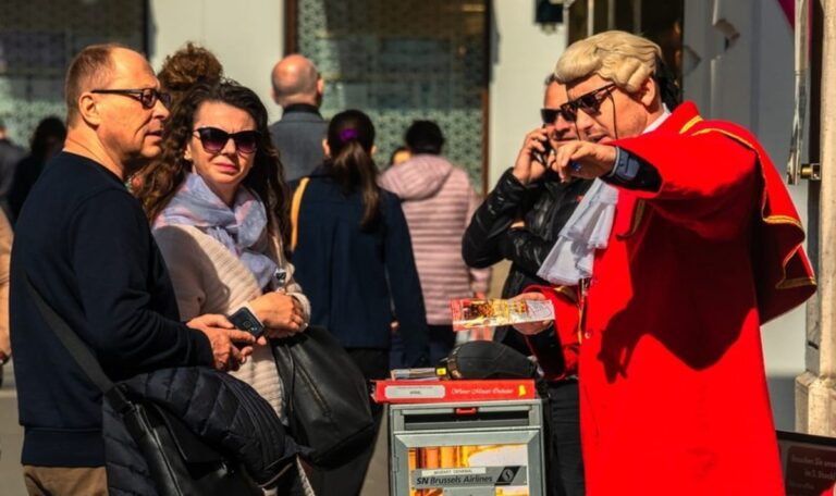 Mozart-Verbot: Stadt Wien verbannt Kostüm-Keiler