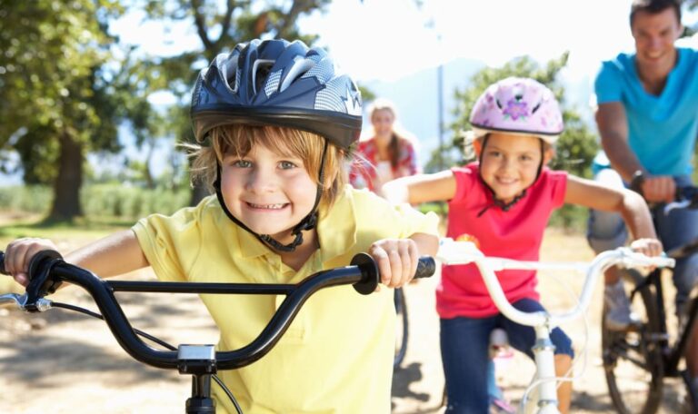 Fahrrad-Test deckt auf: 15 von 17 Kinderhelmen nur „durchschnittlich