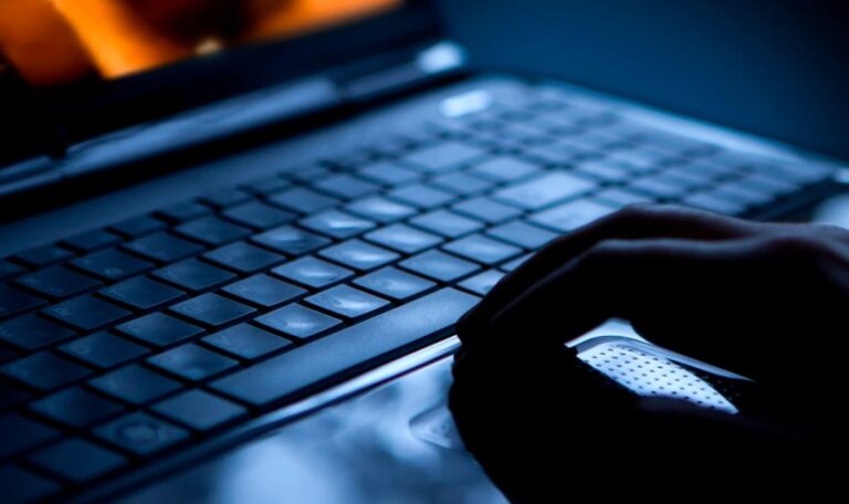 Datenschutz vs. Kinderschutz: Missbrauchstäter feiern EU-Gesetzeslücke