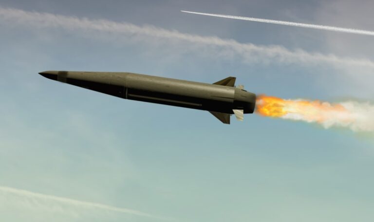 Kriegsführung: Erstmals neue Super-Rakete getestet