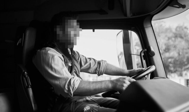 Fahrer stirbt durch Campingkocher im LKW