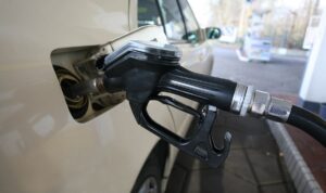 Spritpreise: Kroatien wird ab morgen teurer und so viel kostet Tanken in Slowenien, Serbien und BIH