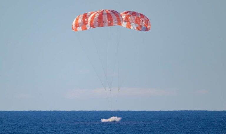 2.700 Grad Hitze: Artemis-Crew überlebt dramatischen Wiedereintritt