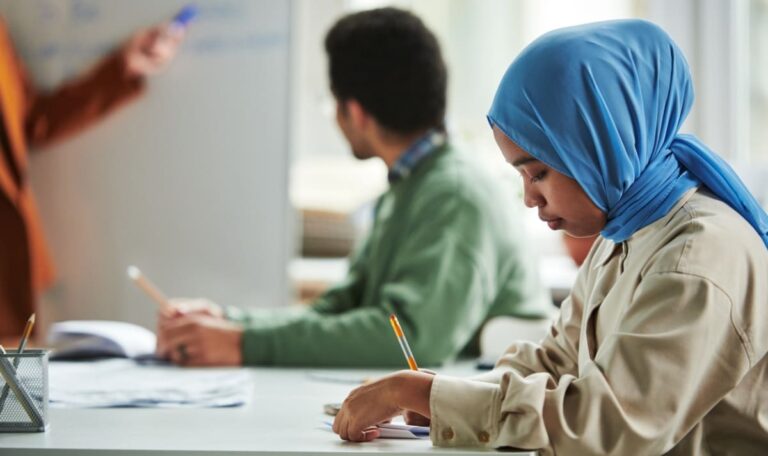 Integrationsprogramm wird Pflicht: 5.000 Euro Strafe oder Gefängnis