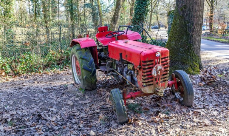 Nach banger Suche: Tochter findet Vater nach Traktor-Absturz tot