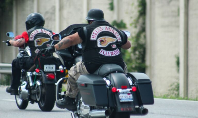 Großrazzia gegen Hells Angels: 1.200 Beamte im Einsatz