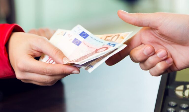 Unzulässige Gebühren: Kunden bekommen bis zu 250 Euro zurück