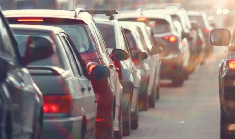 Autofahrer aufgepasst: Stau-Chaos Richtung Süden hat begonnen!