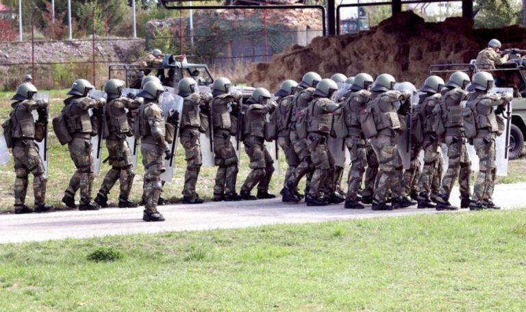 Wien übernimmt EU-Kommando: Hunderte Soldaten nach Bosnien