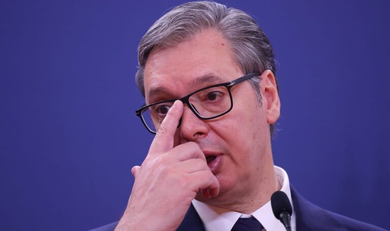 Vučić kündigt möglichen Rücktritt an – Was steckt dahinter?