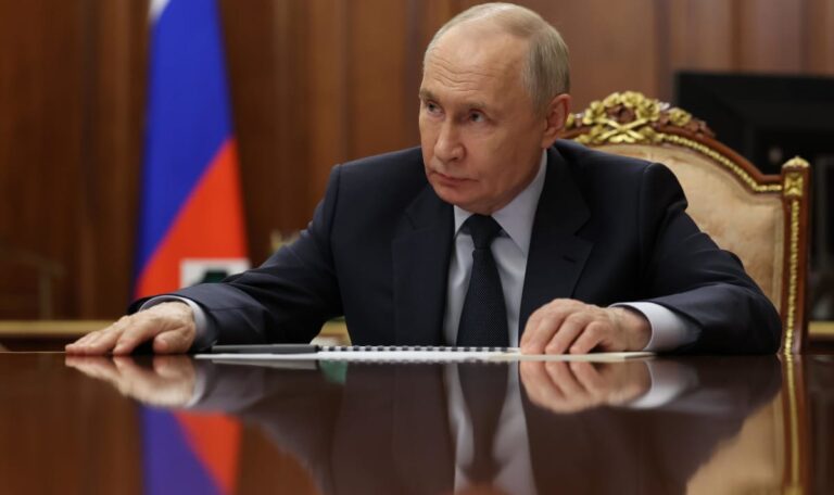 Putins Realitätsverweigerung: Flammen im Hinterland – Kreml kann nicht mehr schützen