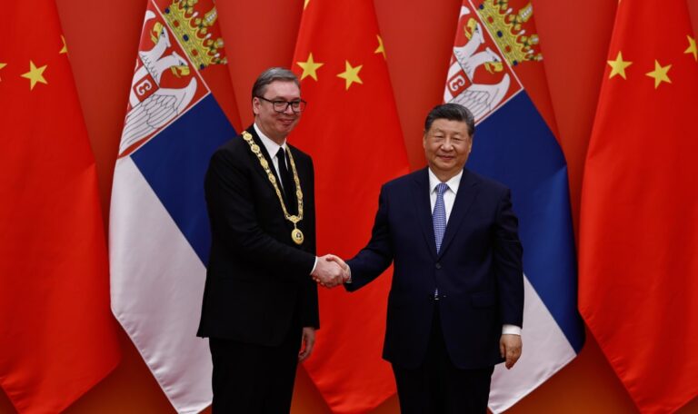 Vučić holt 940 Millionen aus China – 1.650 Jobs kommen