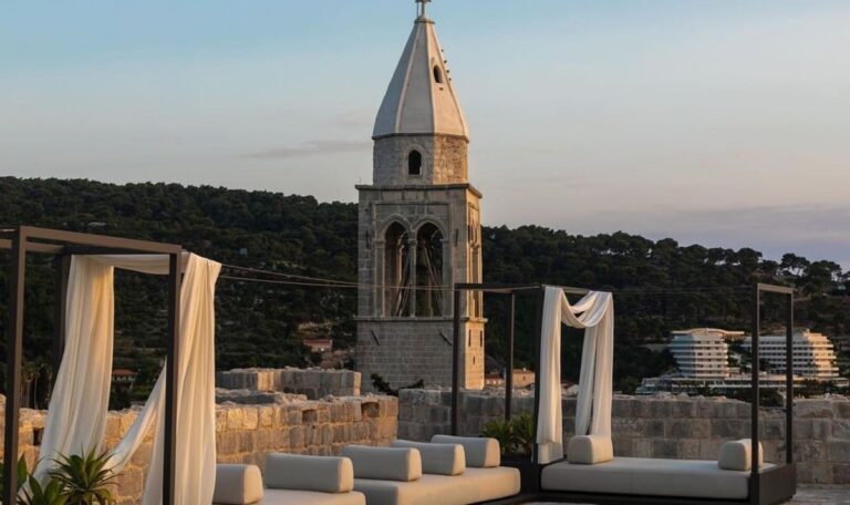 Österreichische Baronin verwandelt kroatisches Kloster in Traum-Apartments