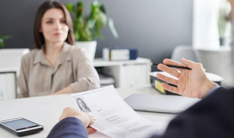 AMS-Förderungen könnten schrumpfen – trotz steigender Arbeitslosigkeit