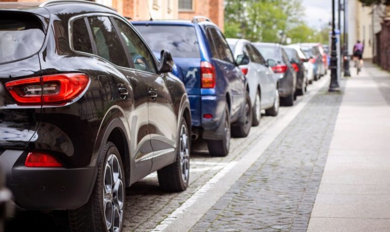 Tragischer Unfall: 3-Jähriger von Auto erfasst und gestorben