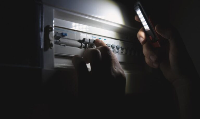 Gasleck legt Wien lahm – Tausende ohne Strom