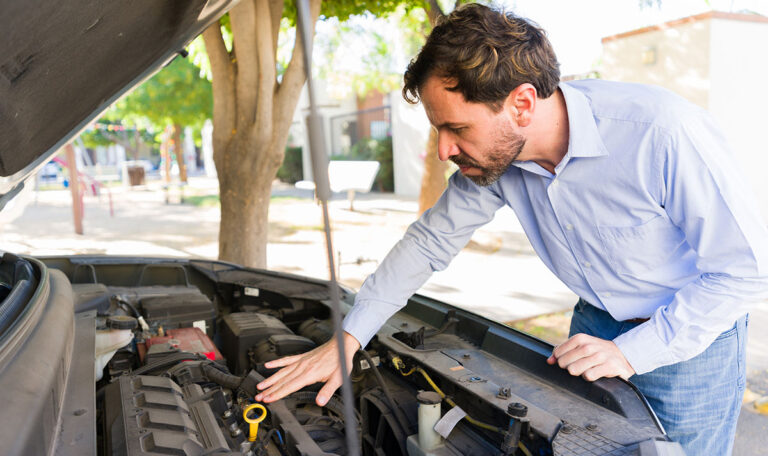 Auto sommerfit für die Heimfahrt: Klimaanlage, Reifen und Kühlmittel im Check