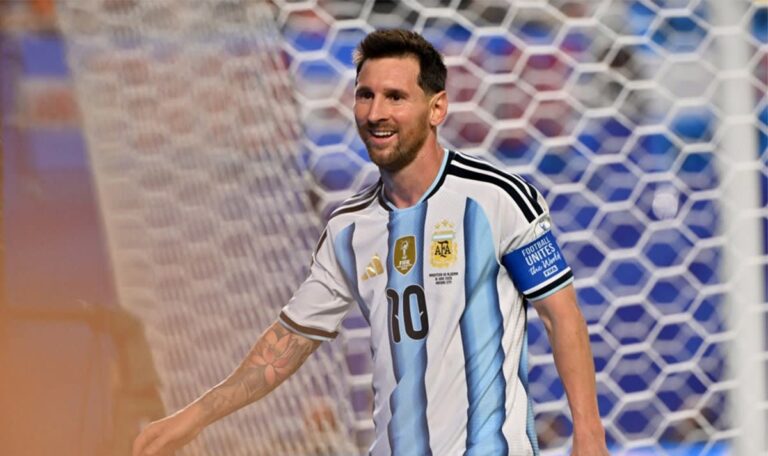 200 Spiele, drei Tore – Messi stellt Rekord von Klose ein (VIDEO)