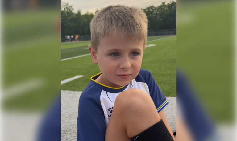 Ein Video, das Tausende bewegt: Kleiner Fan aus Bosnien rührt Spieler zu Herzen!