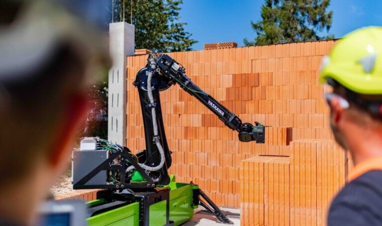 Arbeitskräftemangel am Balkan: Dieser Roboter soll Maurer ersetzen