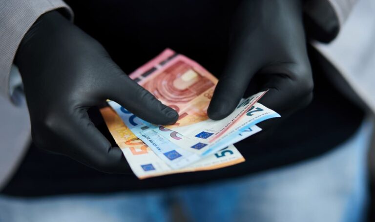 17.000 Euro verzockt – Wiener überfiel Wettbüro gleich zweimal