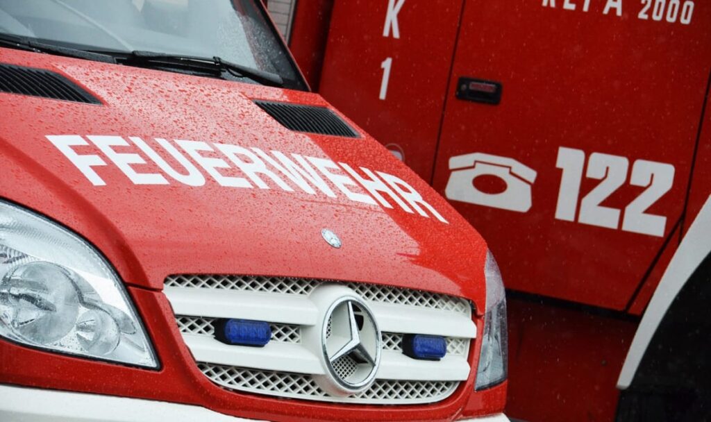 Brand in achtstöckigem Wohnhaus: Mann ins Spital gebracht