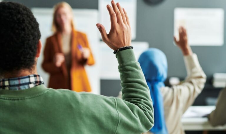 Integration wird verschärft – Regierung setzt strengere Regeln um