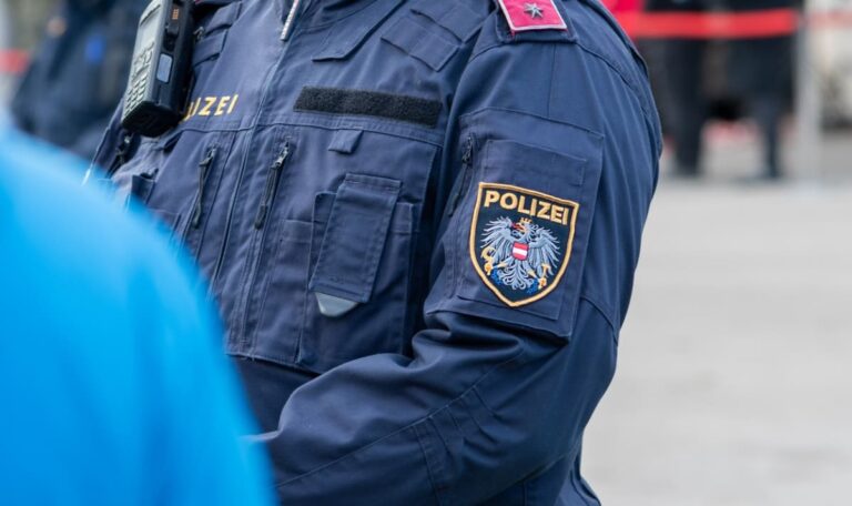 Nach zwei Messerattacken: FPÖ fordert härteren Sicherheitskurs für Wien