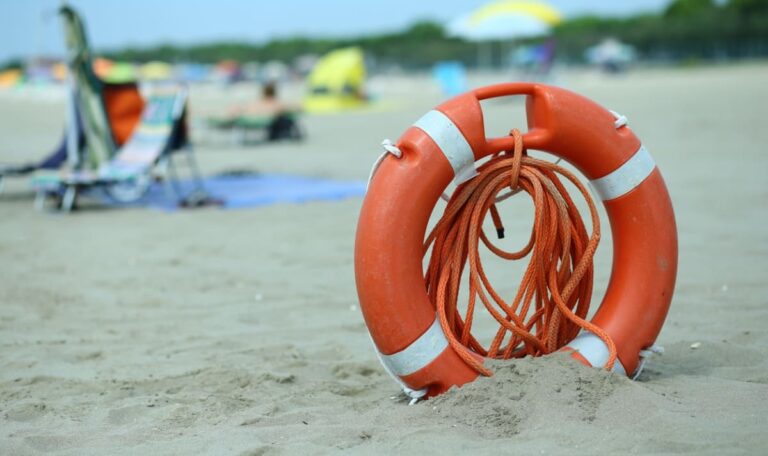 Kein Deutsch, kein Eintritt: Regel soll für mehr Sicherheit im Badesee sorgen