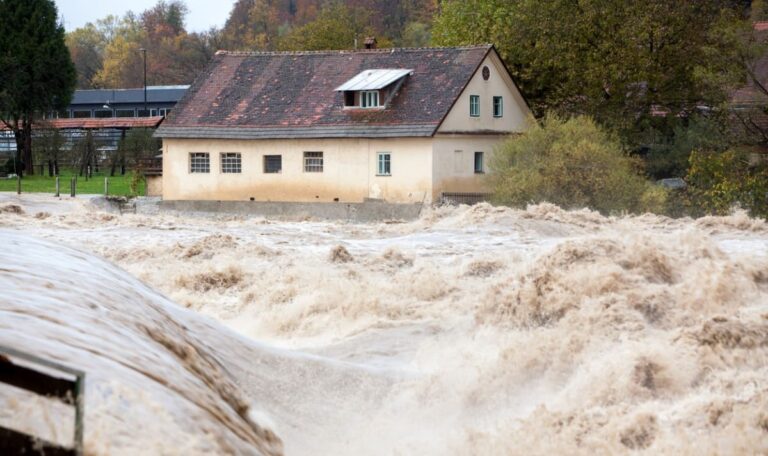 Balkan drohen Sturzfluten – Zivilschutz schlägt Alarm