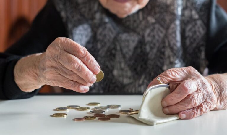 Jetzt trifft es auch Pensionisten: Neuer Abzug kommt im November