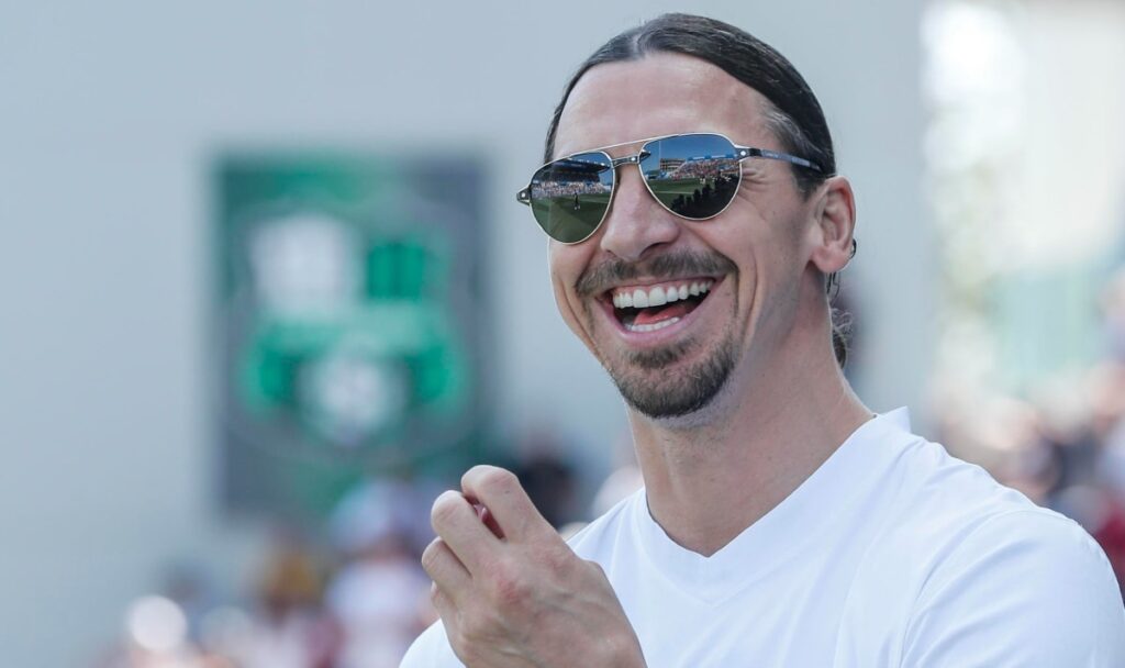 Typisch Balkan-Papa: Erst Ibrahimovics Geschenk ablehnen, dann heimlich cruisen