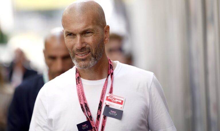 Nach 14 Jahren Deschamps: Jetzt übernimmt Fußball-Legende Zinedine Zidane bei den Franzosen