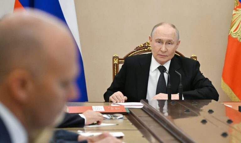 Öl-Riese am Tropf: Putin muss Treibstoff importieren