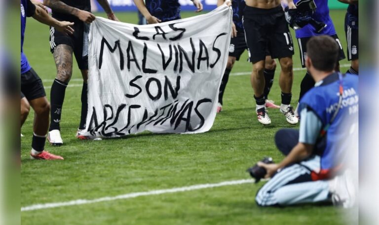 Malvinas-Botschaft im Stadion: Droht Argentinien jetzt FIFA-Ärger?