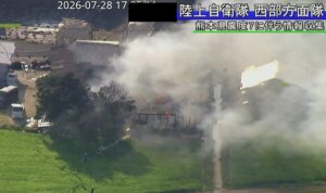 Dramatische Bilder, Explosionen in Einkaufszentrum – 300.000 evakuiert (VIDEOS)