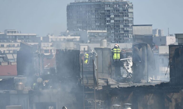 Großbrand in Wien-Meidling: Polizei ermittelt nach Dachbrand